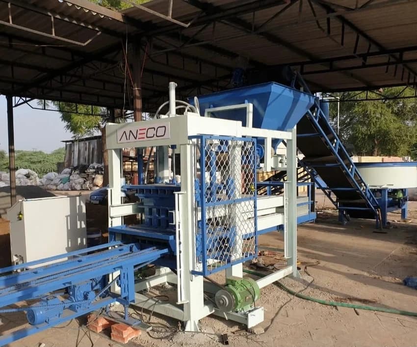 Automatic Industrial Concrete Block Making Machine - CBM 10V