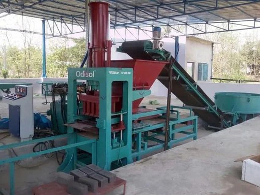 Hollow Automatic Cement Brick Making Machine