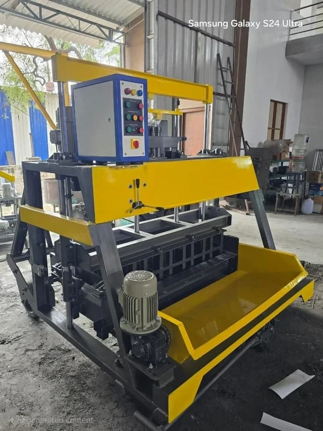 Semi Automatic Cement Bricks Machines, Production Capacity: 3000 bricks/hr