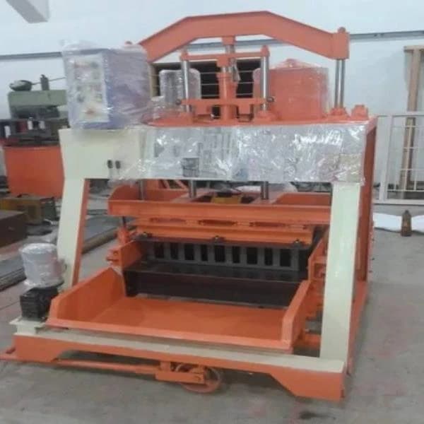 Concrete Stainless Steel Semi Automatic Solid Block Making Machine, Capacity: 640 Blocks/ Hr