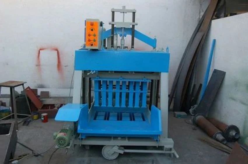 15 HP Mild Steel Egg Layer Machine, For Industrial, Automation Grade: Semi Automatic