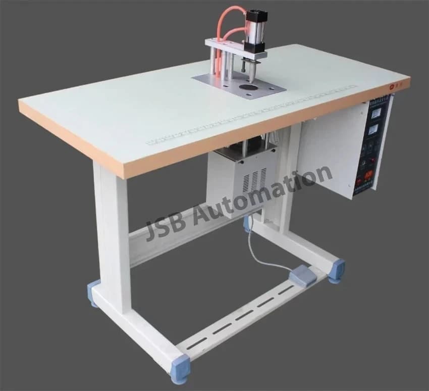 ID Lanyard Clamp Punching Machine