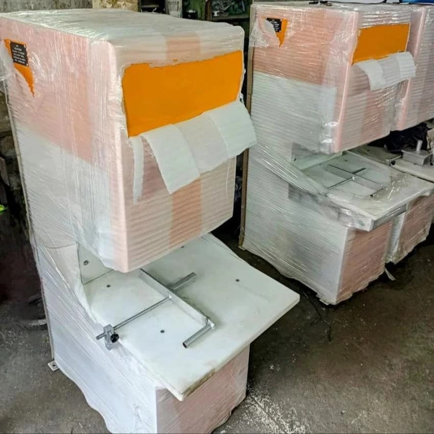 W Cut And U Cut Punching Machine