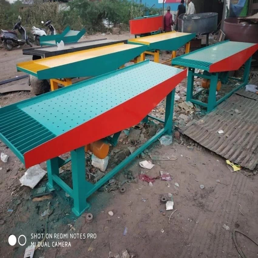 Single Door Paver Block Machine