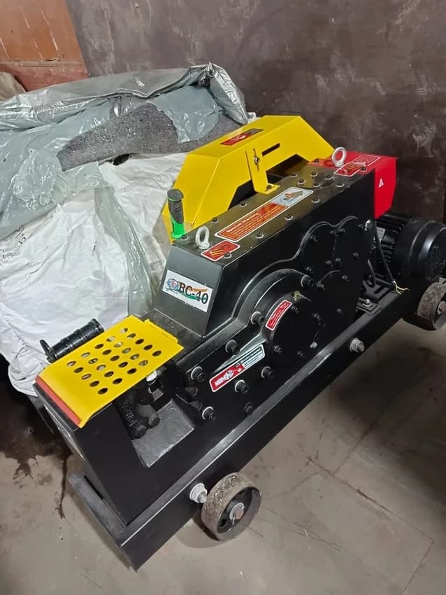 Model Name/Number: ISBC-40 415 V Rebar Cutting Machine, 380 KG, Capacity: 6-32 MM