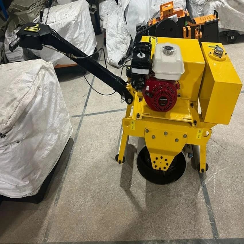 Perfect Single Drum Roller, 45 HP @ 2000 rpm