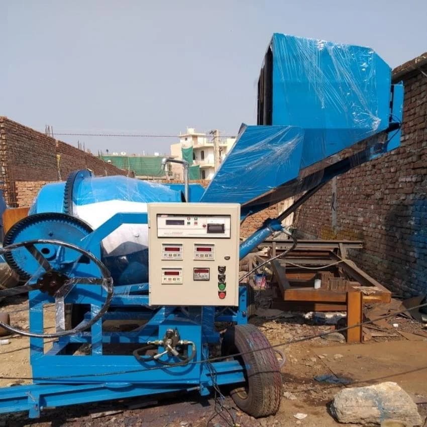 Diesel Engine Self Loading Concrete Mixer, Drum Capacity: 750 L