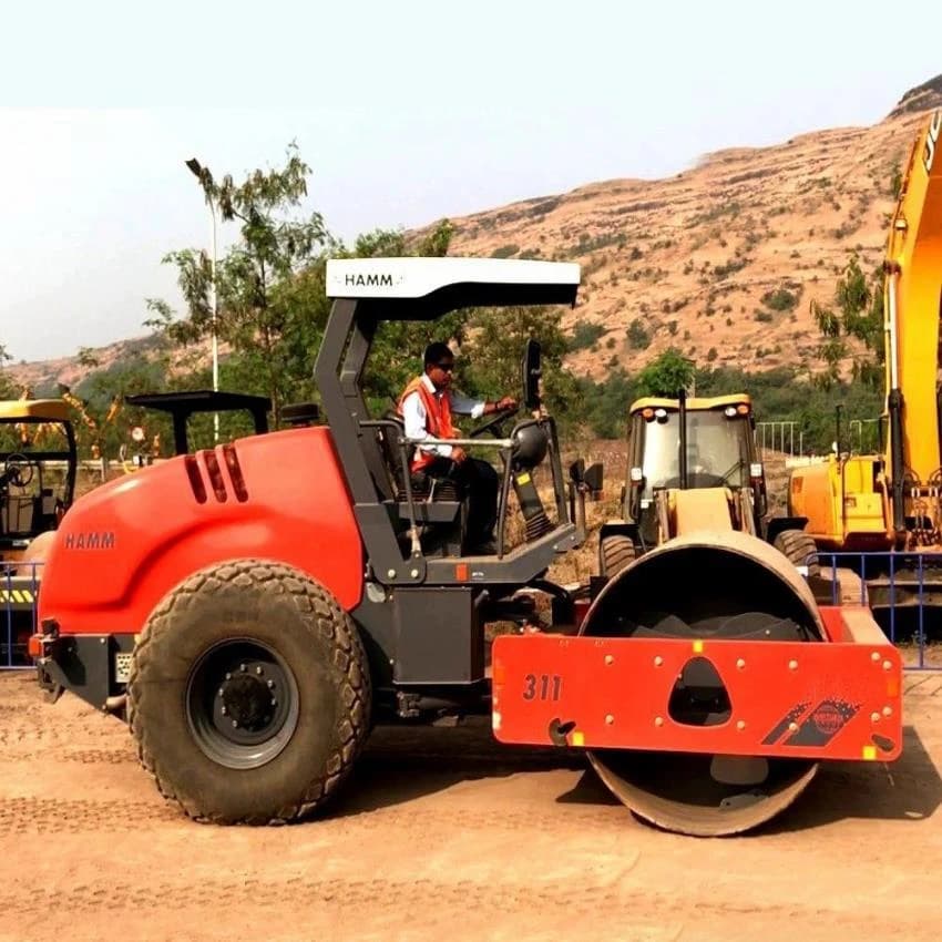 Fully Automatic Soil Compactor Rental Service, 110 Hp