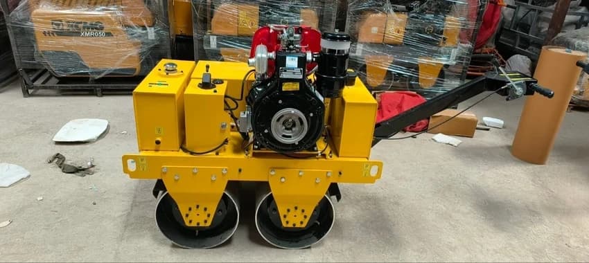 Double Drum Vibratory Roller, Model Name/Number: YH-600, 10 HP
