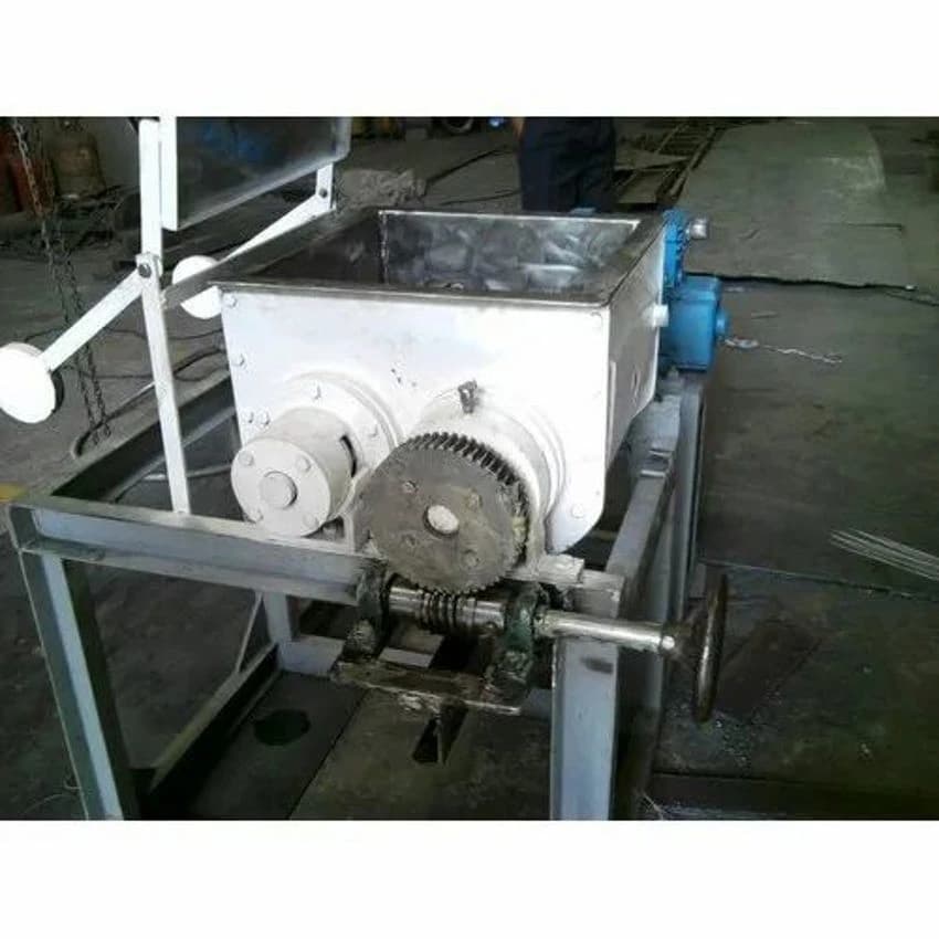 Automatic Sigma Mixer, Capacity: 100 Kg