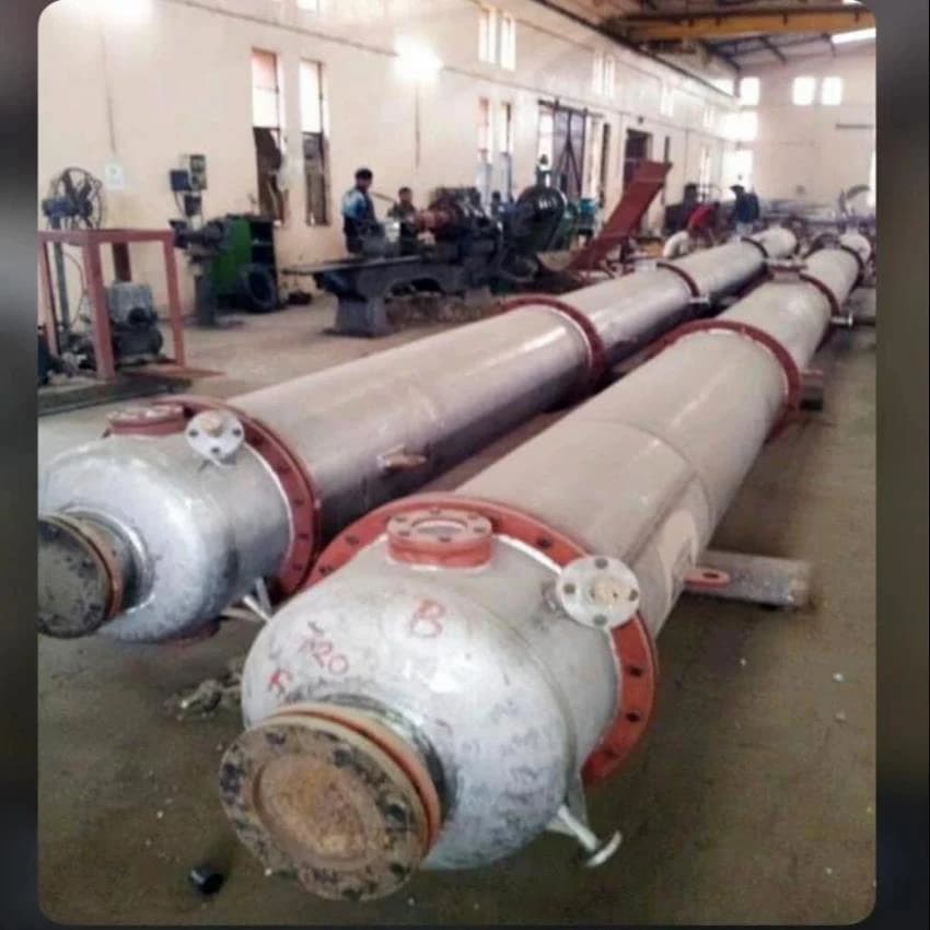 Industrial Distillation Column, Capacity: 1000 LPH