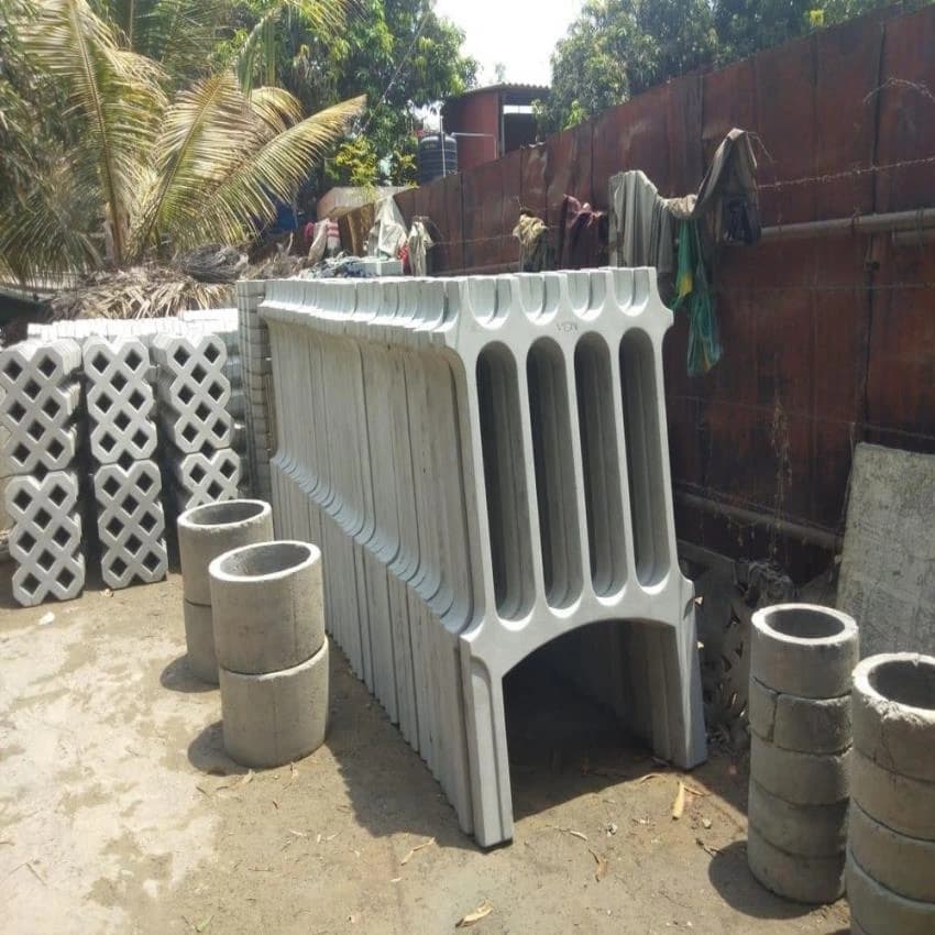 Cement concrete Fencing Jali, For Compound wall, Packaging Type: Open Type