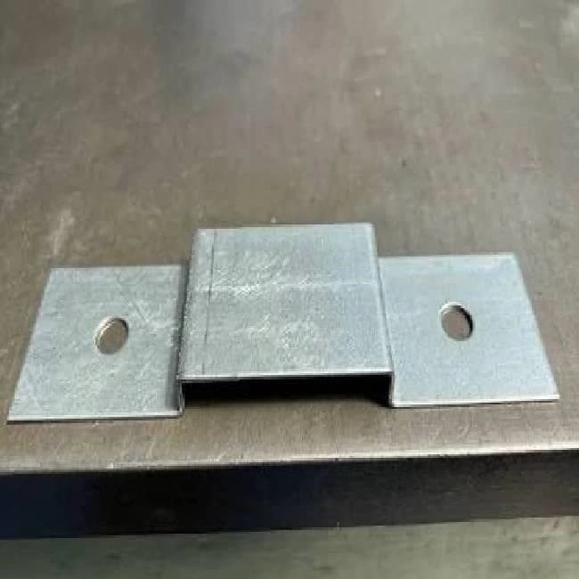 Metal clamp