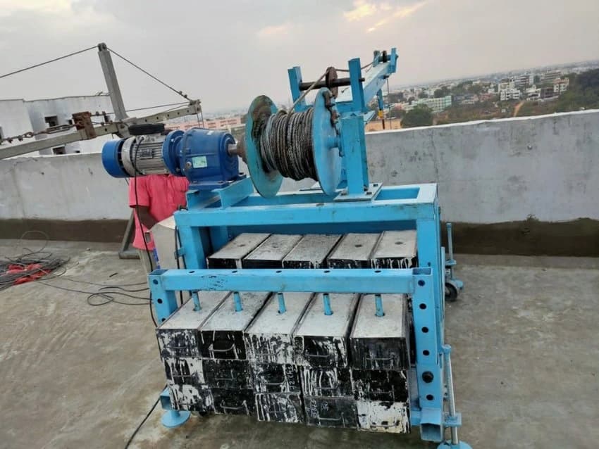 Boom Engineering >10 (m) Tower Hoist, For Industrial, Capacity: 6-10 ton
