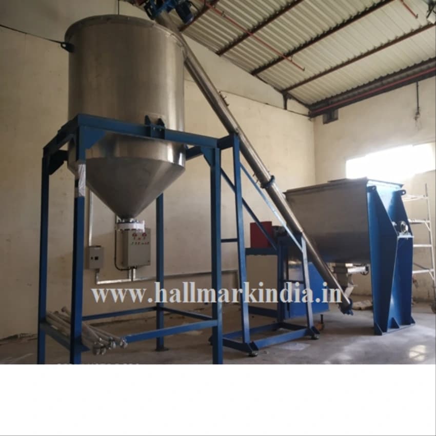 SA 240 GR. SS U Dry Powder Blender, Capacity: 250 Kg, Model Name/Number: HE-250