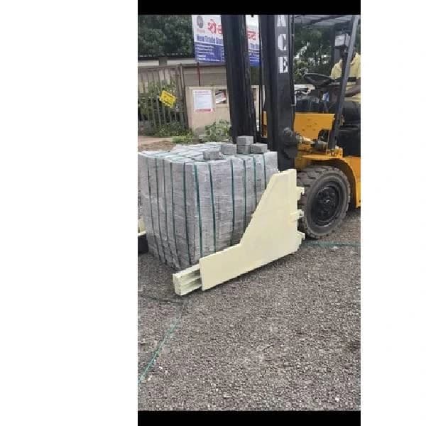 Ace Diesel Forklift Truck With Bale Clamp Attachment