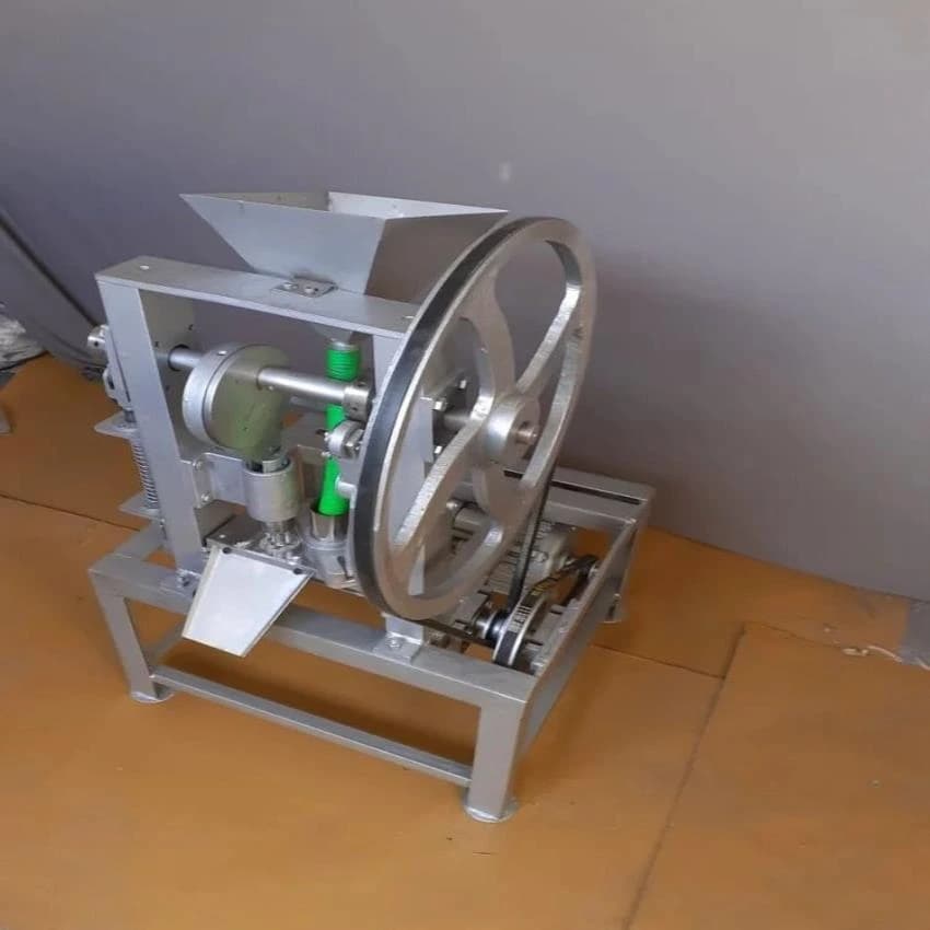 Stainless Steel Fully Automatic Kapoor Making Machine, 150 strokes/min, Capacity(Tablet/Hr): 6000