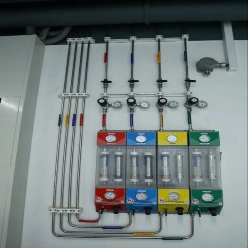 Laboratory Gas Distribution Pipe lines And System