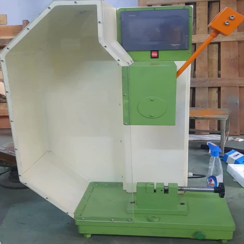 Izod Charpy Impact Testing Machine, Model Name/Number: GEC-P40419, Automation Grade: Automatic
