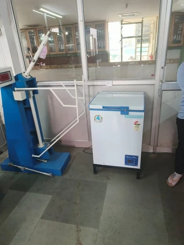 Charpy and Izod Impact Tester Machine, Capacity: 300 J, Display Type: Digital