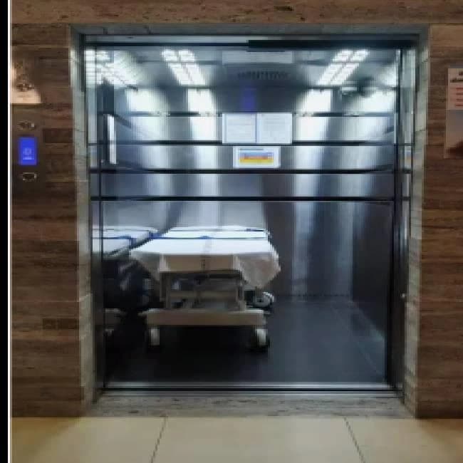 OMEGA Automatic Telescopic Doors Hospital Lifts 10 Persons
