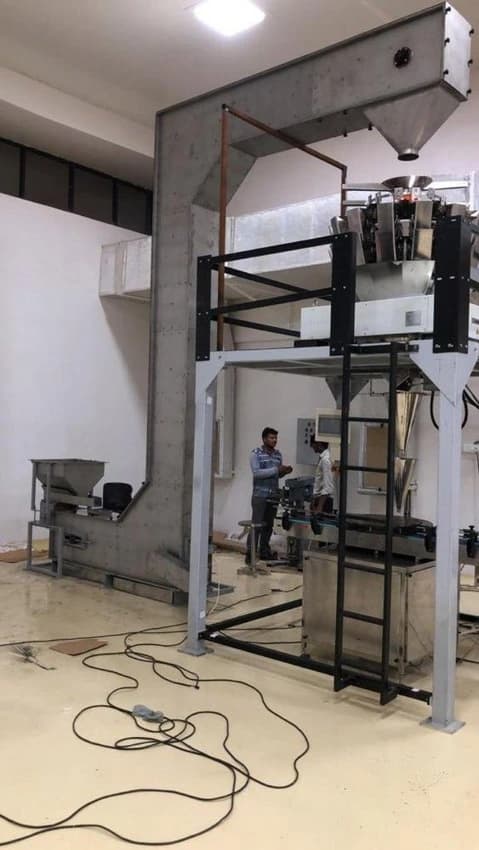 SS and MS Belt and Chain Z Shaped Bucket Elevator, Capacity: 50-100 kg per feet