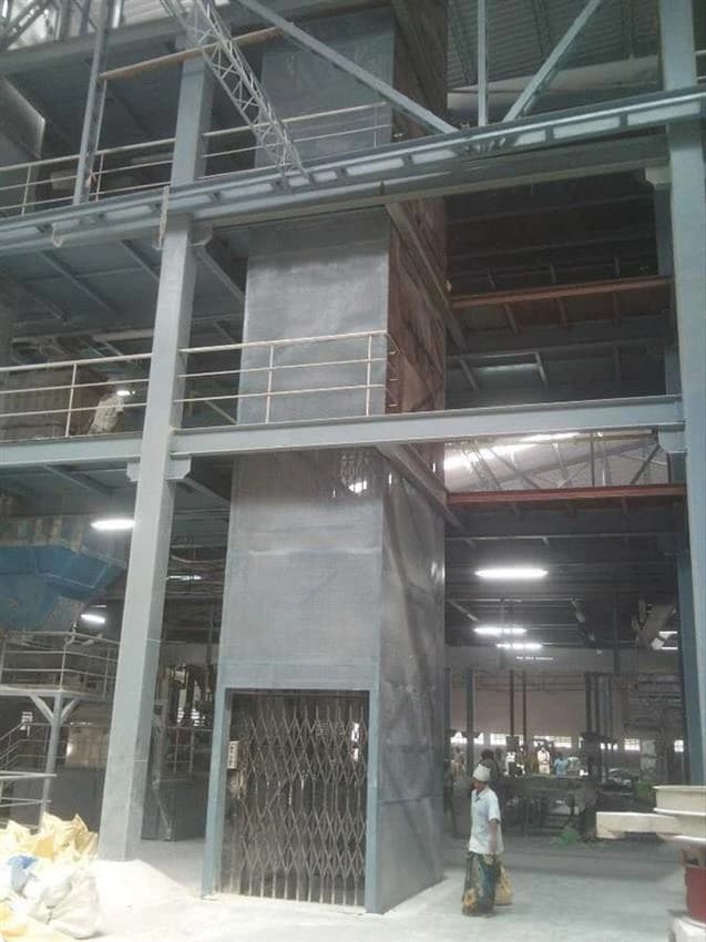 Industrial Goods Lift, Capacity: 0-0.5 Ton And 2-3 Ton