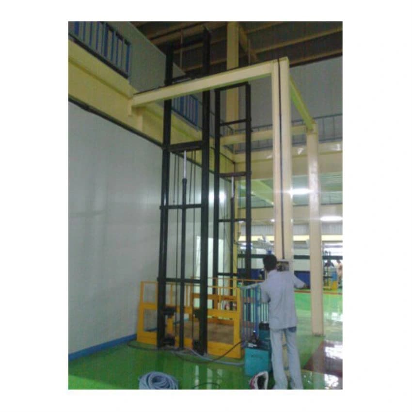 Ask Elevators Industrial Goods Lift, Capacity: 1.5 Ton, Maximum Speed: 0.5 M/Sec