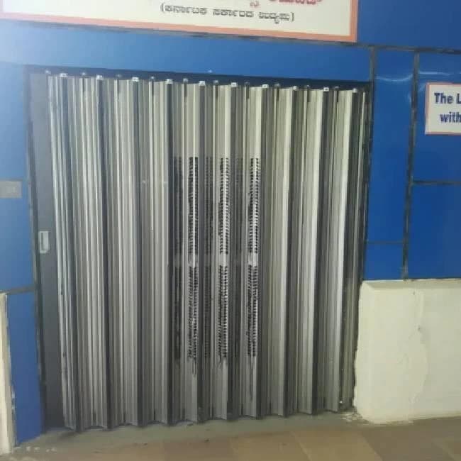 Hydraulics Cargo Lift