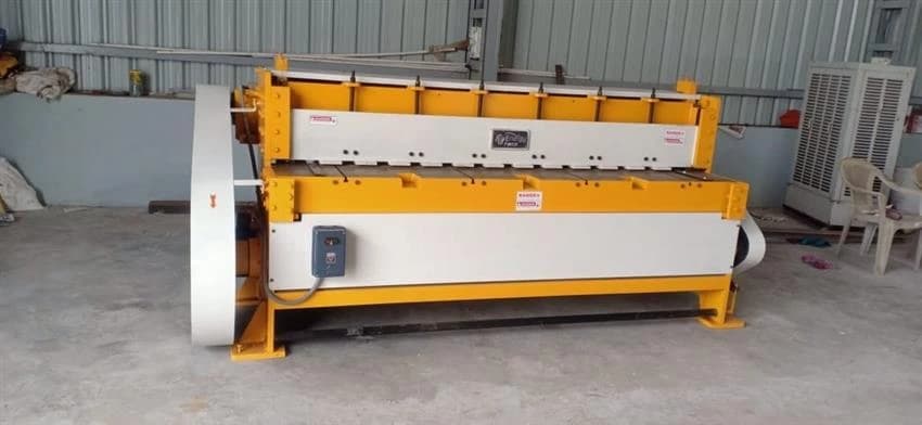 Under Crank Shearing Machine, 4 mm