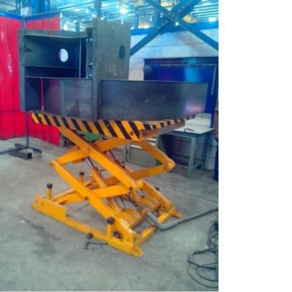 Industrial Liftss