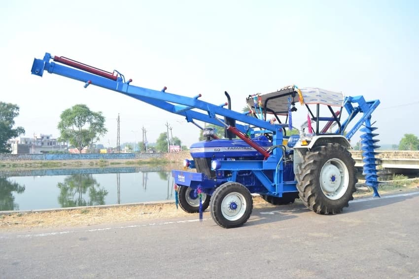 Hydraulic Crane Post Hole Digger Machine