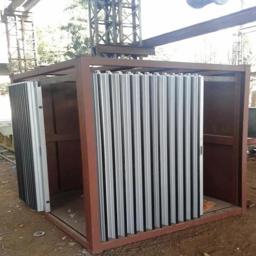 Cage Hoist Goods Lifts, Max Capacity: 5-6 ton