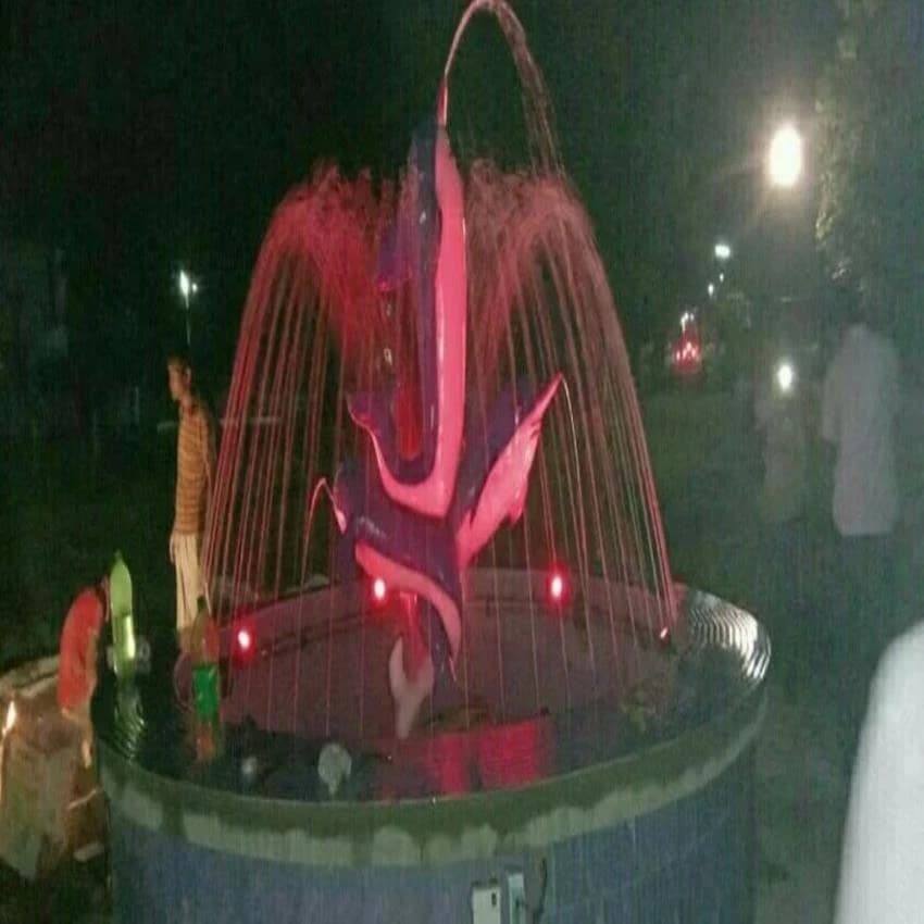 FRP Pink Dome Water Fountain