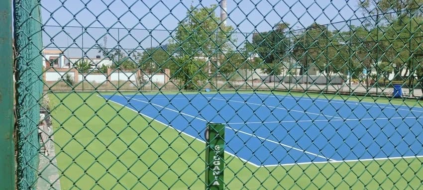 Galvanized Iron Chain Link Fences, Mesh Size: 50 X 50 mm, 12 G (2.5 mm)