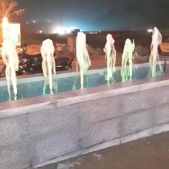 Foam Jet Water Fountain
