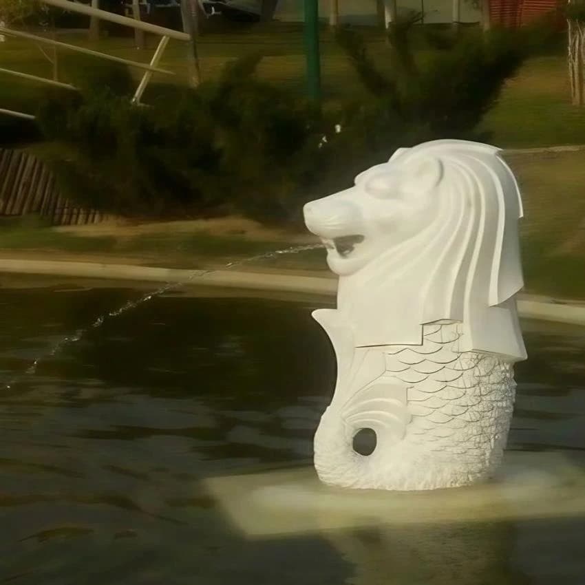 White Fiber Glass Singapore Lion Fountain, For Hotel, 4 Inch