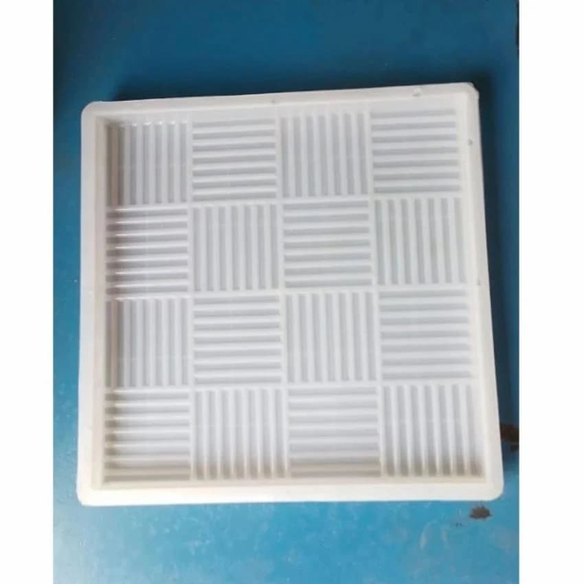 Square Plastic Chequered Interlocking Tiles Mould, For Tile Making