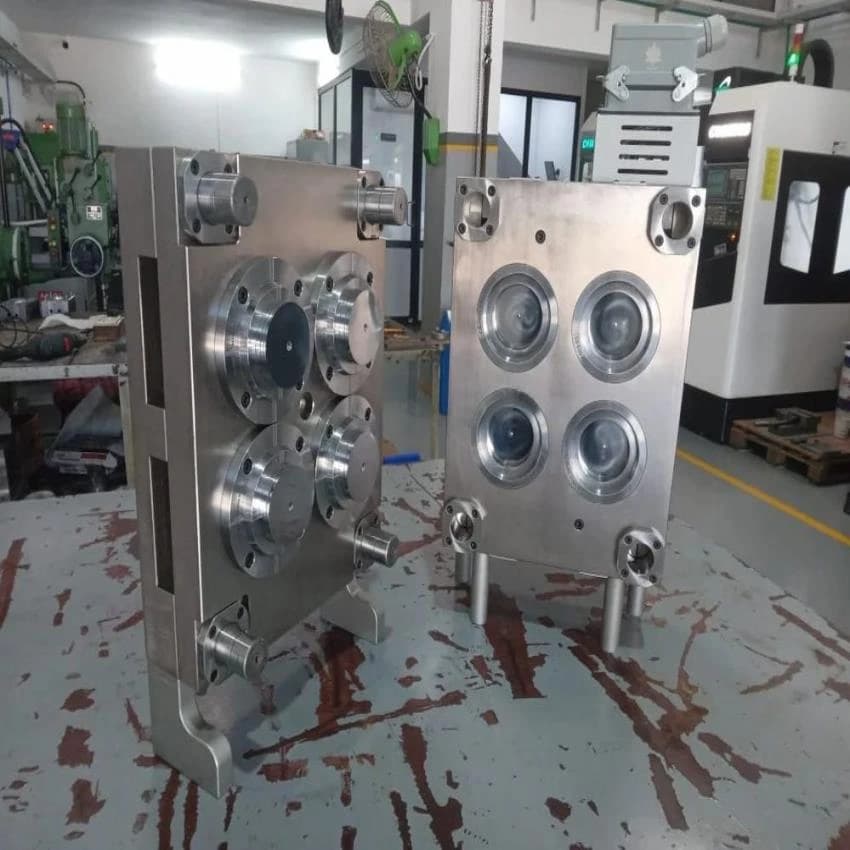 Iron Zinc Die Casting, Packaging Type: Box