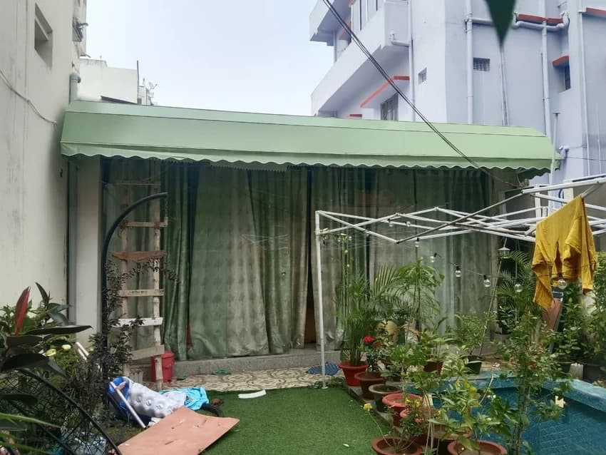 Green Curved Window Fixed Awning