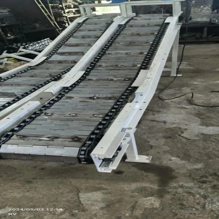 Chain Scraper Conveyor, Capacity: 500 Kg/Feet