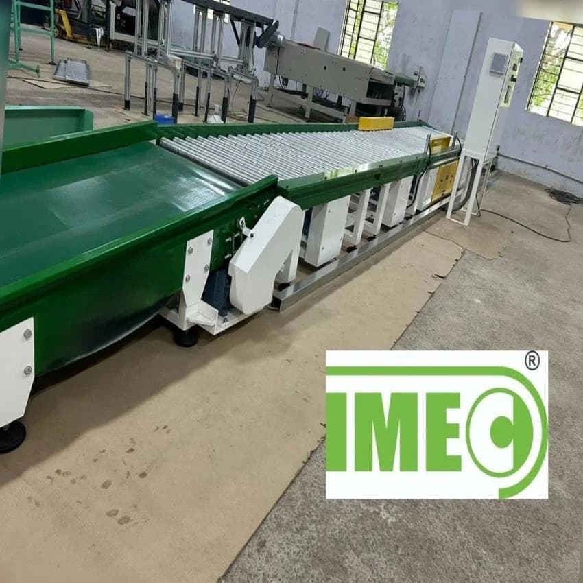 Carton Centering Conveyor
