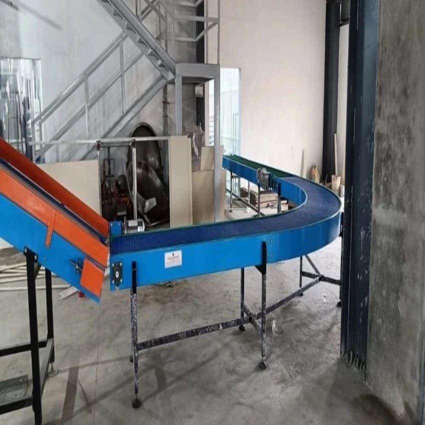 Stainless Steel Side Flex Modular Belt Conveyors In Hyderabad, Capacity: 50-100 kg per feet