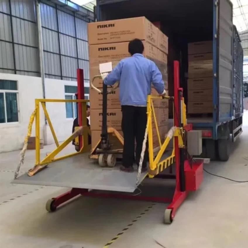 Hydraulic Truck Loading System, For Industrial, Lifting Capacity: 4 Tons