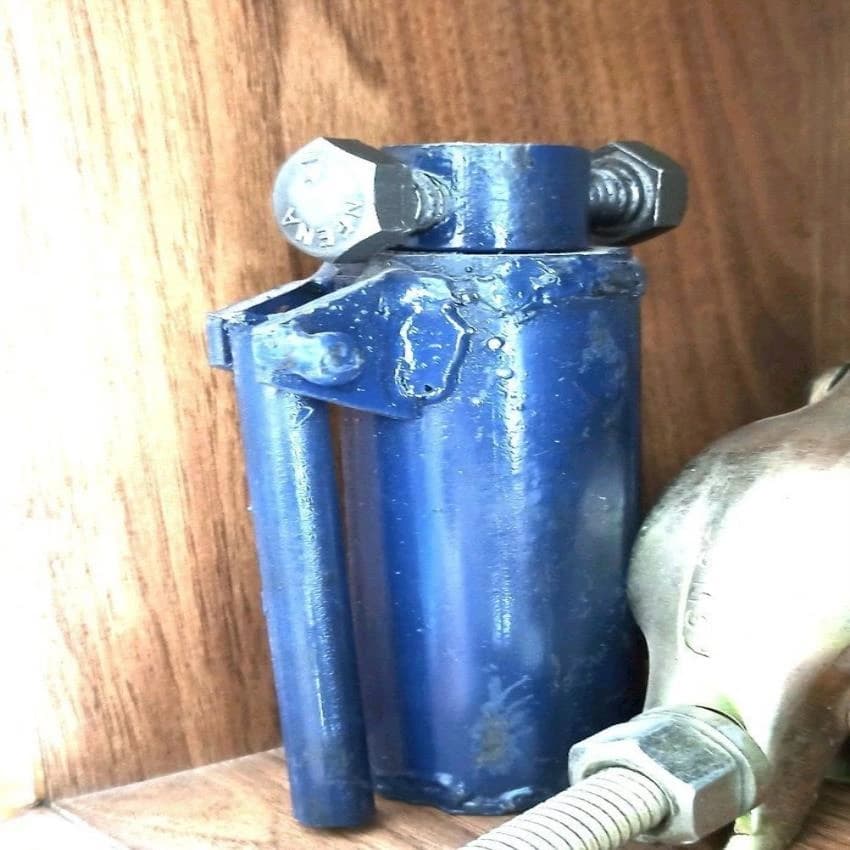 Ghuggu Machine, India