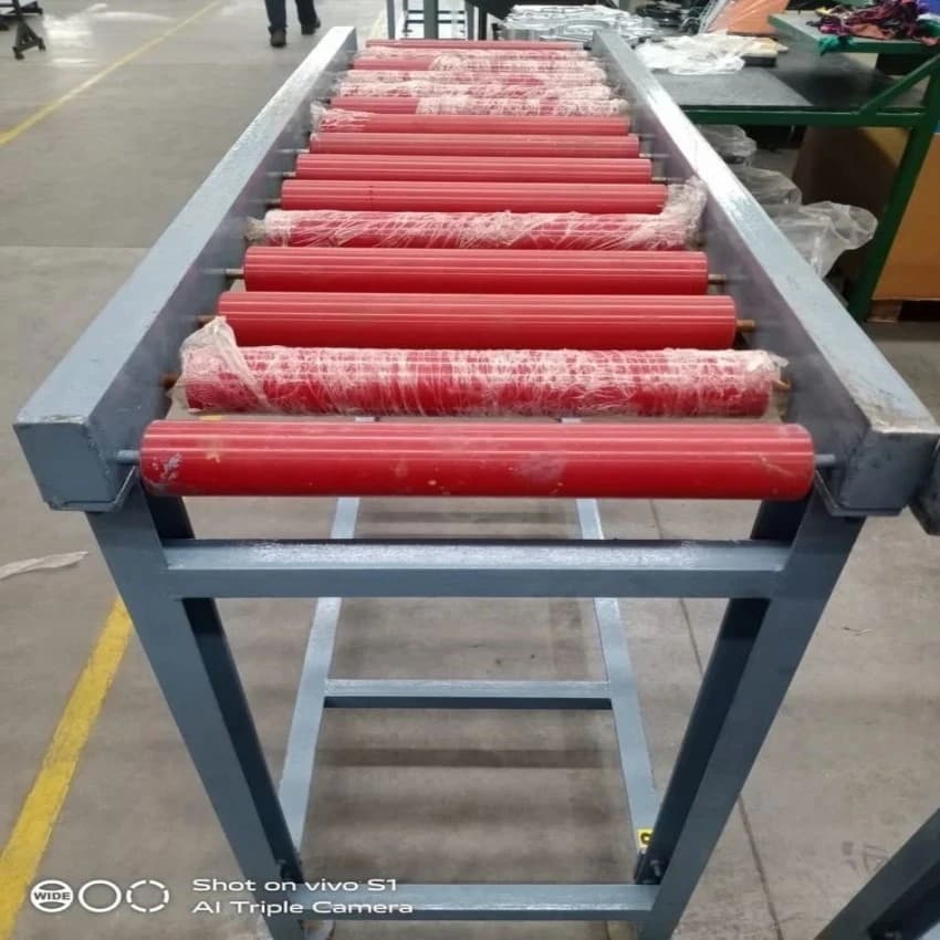 Mild Steel Gravity Roller Conveyor, Roller Diameter: MS