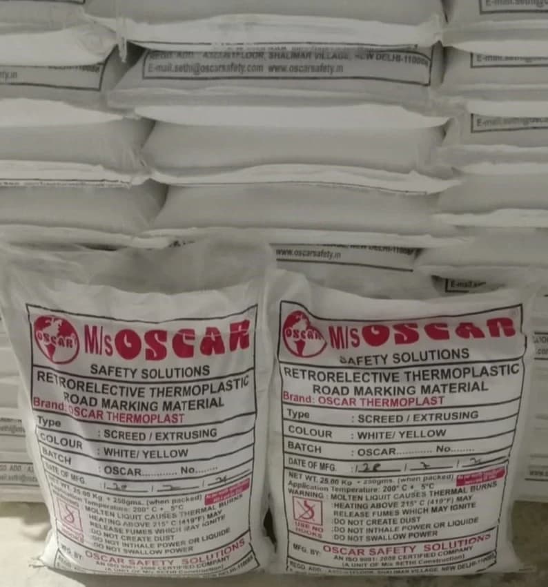 High Gloss White Thermoplastic Road Marking Paint, For Line markings, Packaging Size: 25 kg