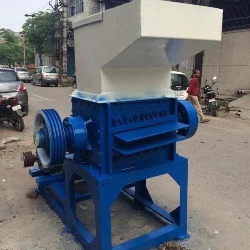 Double Shaft PET Bottle Shredder, Capacity: 500 kg/hr