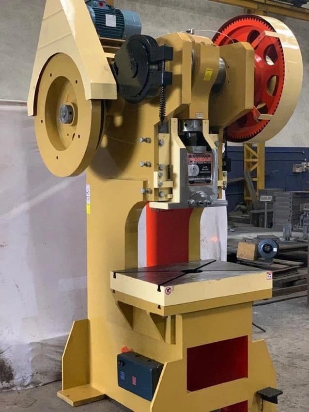 Power Source: Mechanical Mild Steel Heavy Duty Power Press Machine, Manual