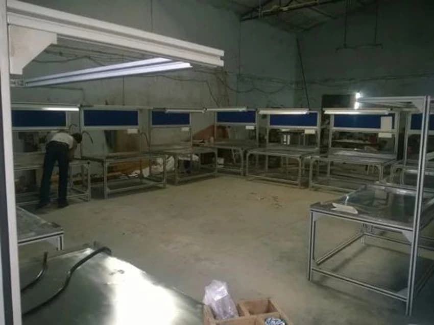 Ms/Aluminium Profile Section Assembly Tables, For As A Workstation, Size: Variable